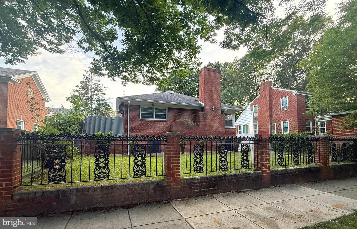 8020 Eastern Avenue NW, Washington