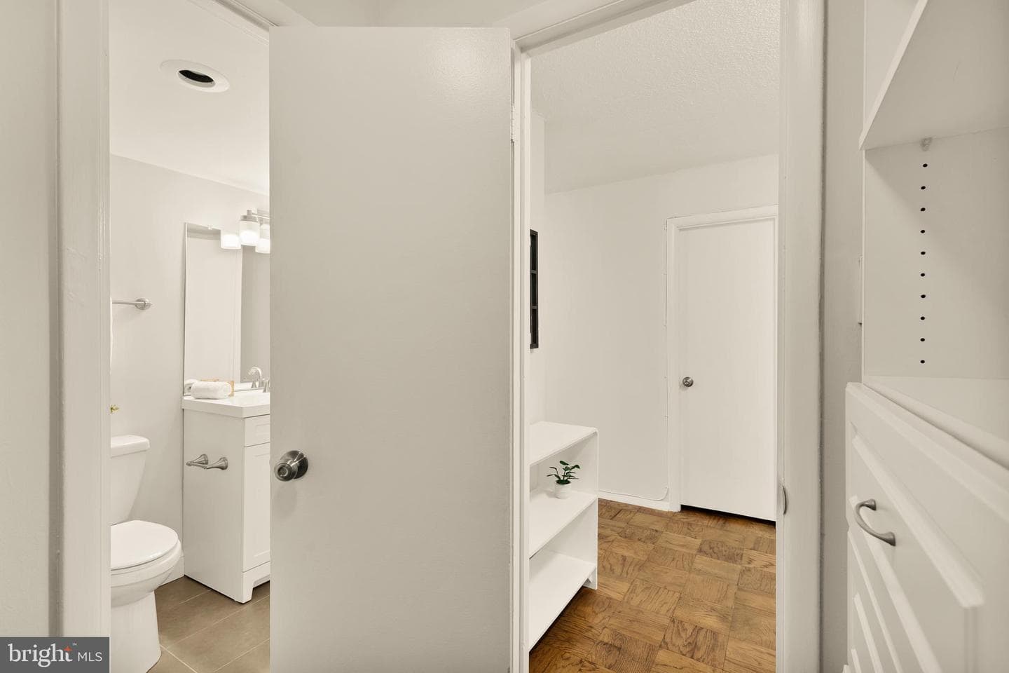 1301 20th Street NW #817 photo 16