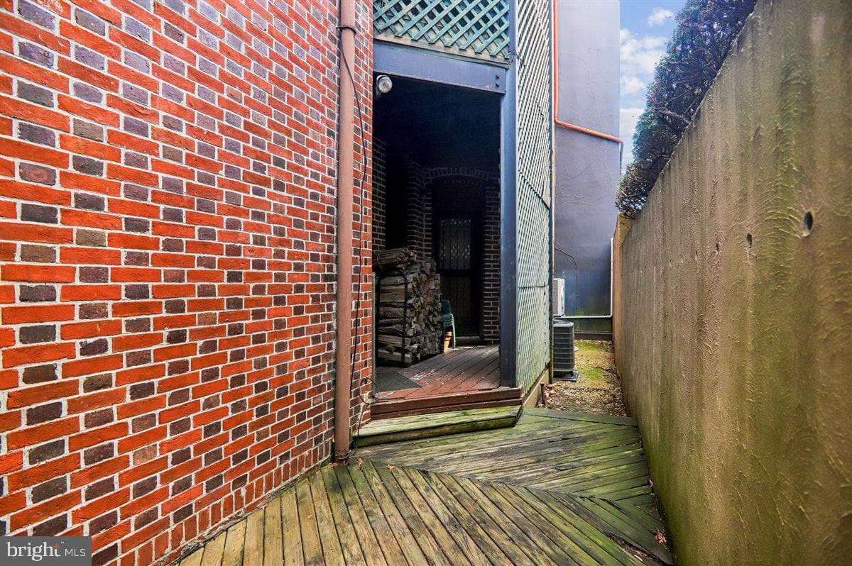 2038 18th Street NW #101 photo 51