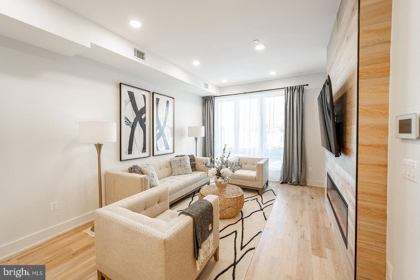 1215 Holbrook Terrace NE #2 photo 12