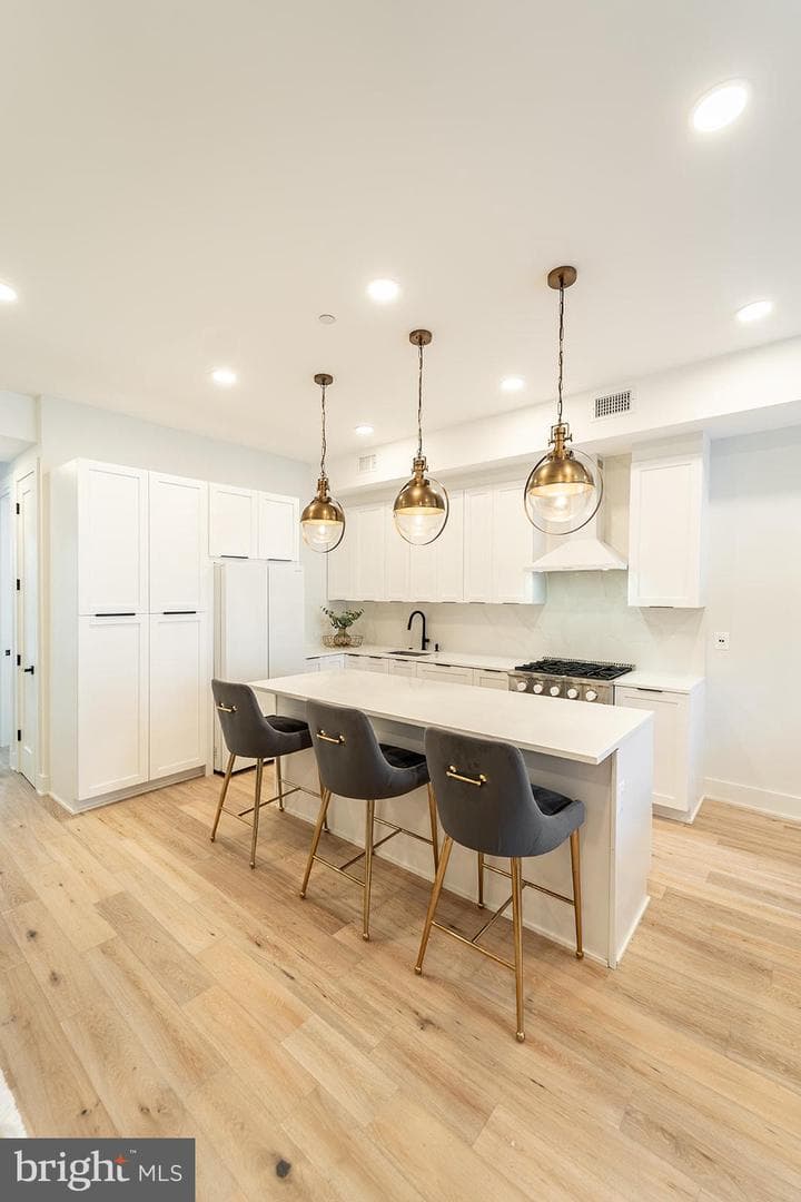 1215 Holbrook Terrace NE #2 photo 15