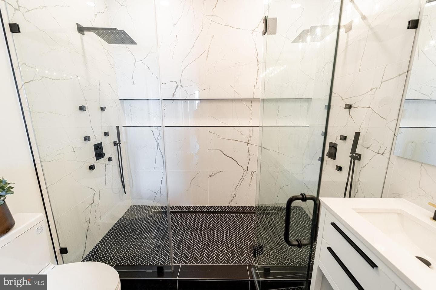 1215 Holbrook Terrace NE #2 photo 46