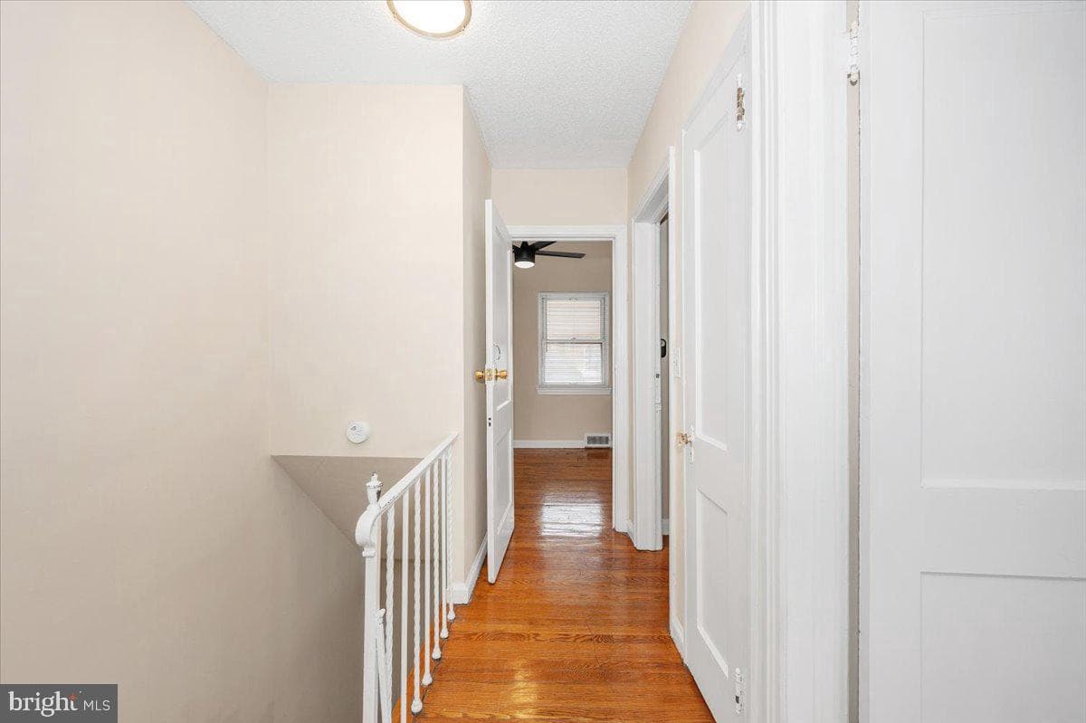 3446 Dix Street NE photo 29