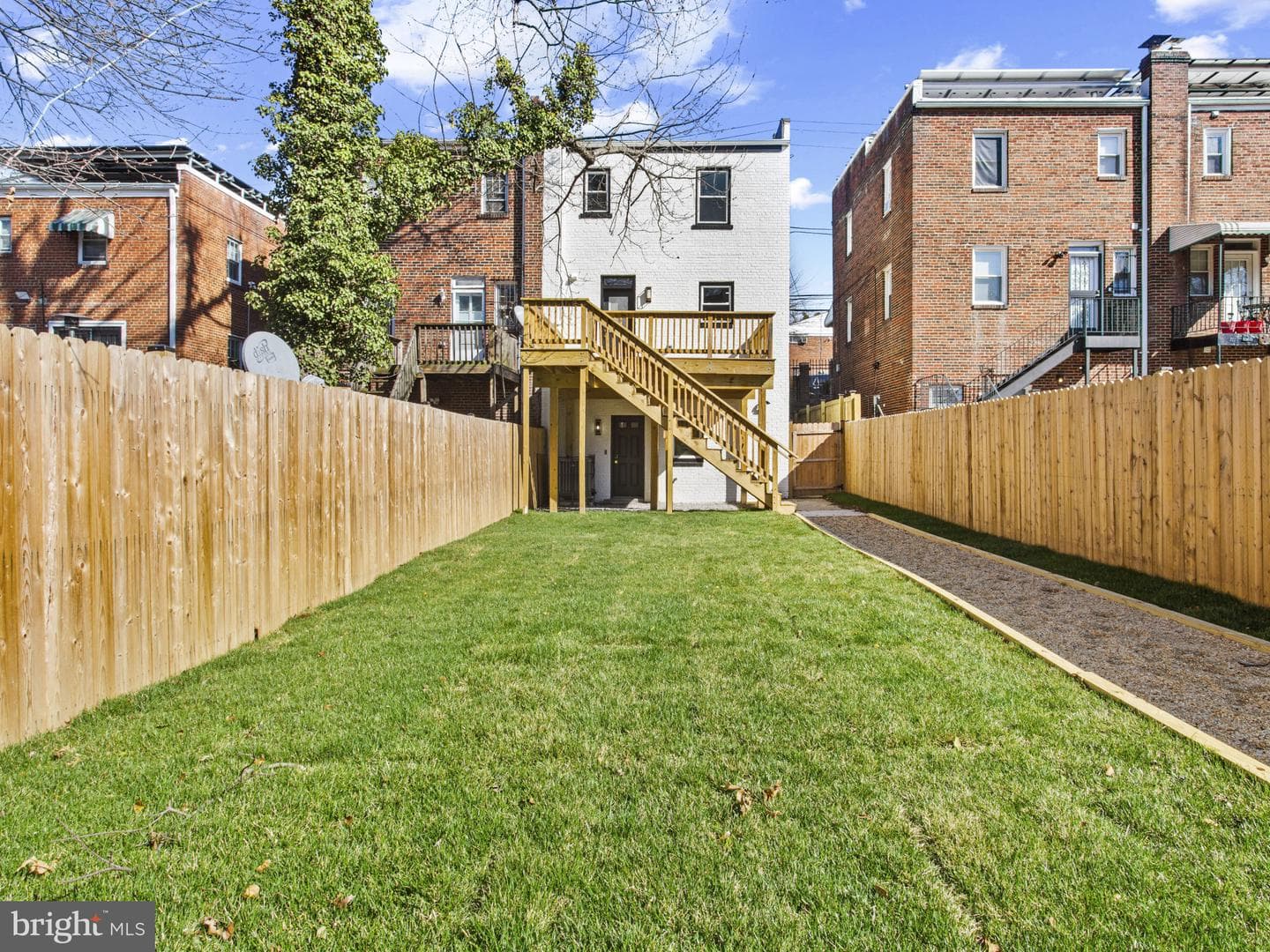 236 Division Avenue NE photo 24