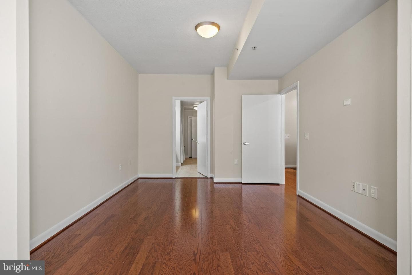 400 Massachusetts Avenue NW #421 photo 19
