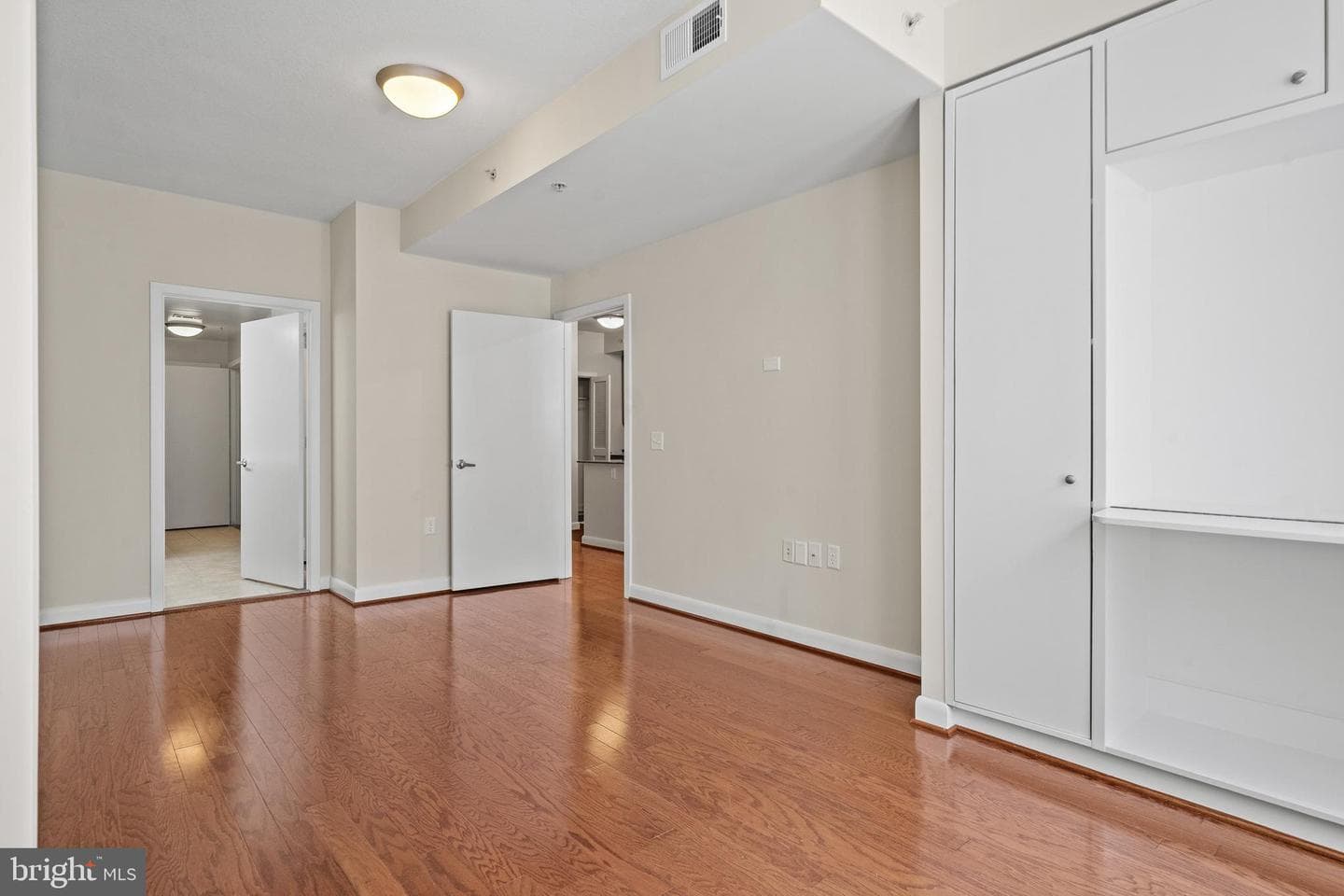 400 Massachusetts Avenue NW #421 photo 20