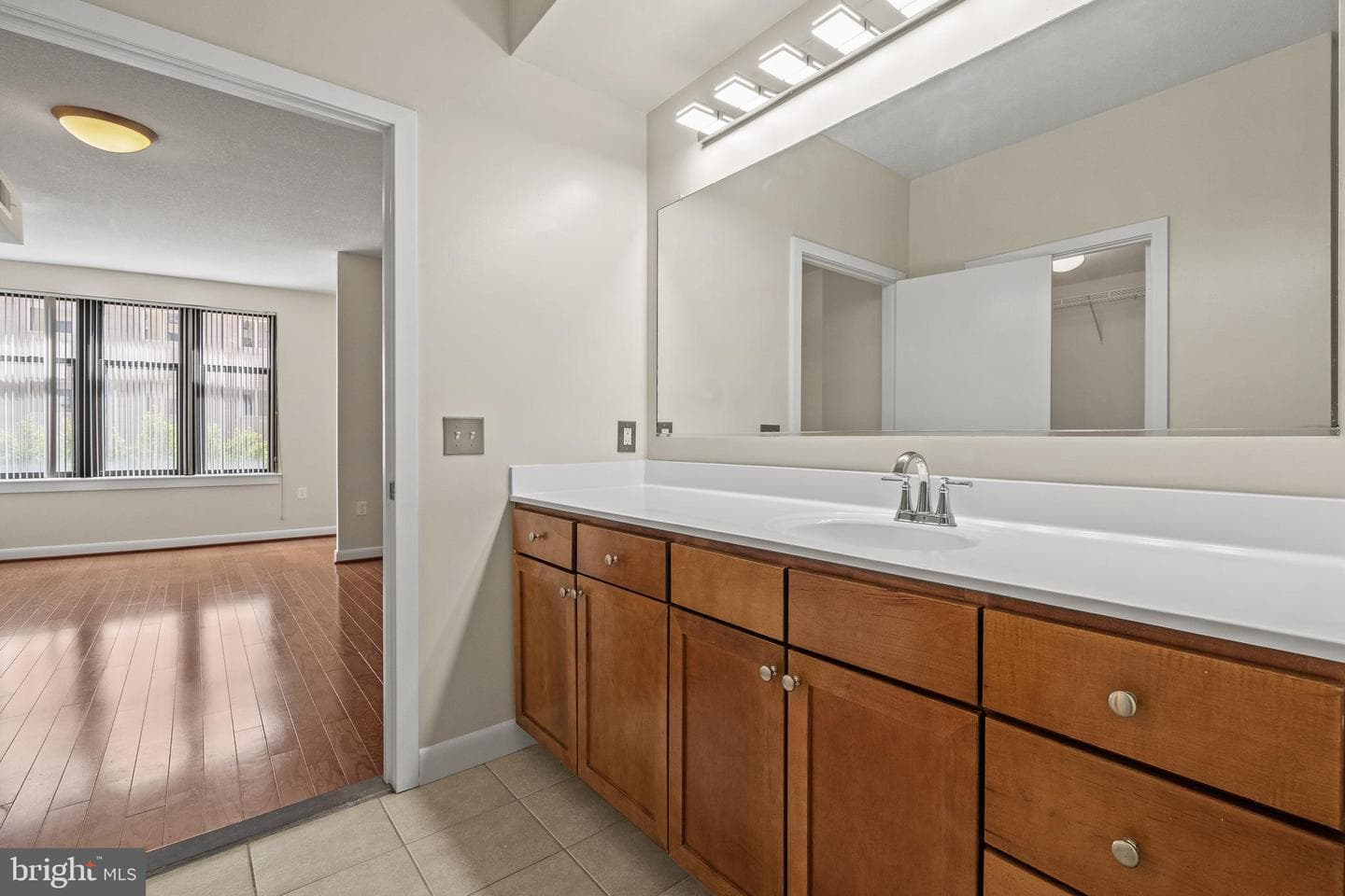 400 Massachusetts Avenue NW #421 photo 27