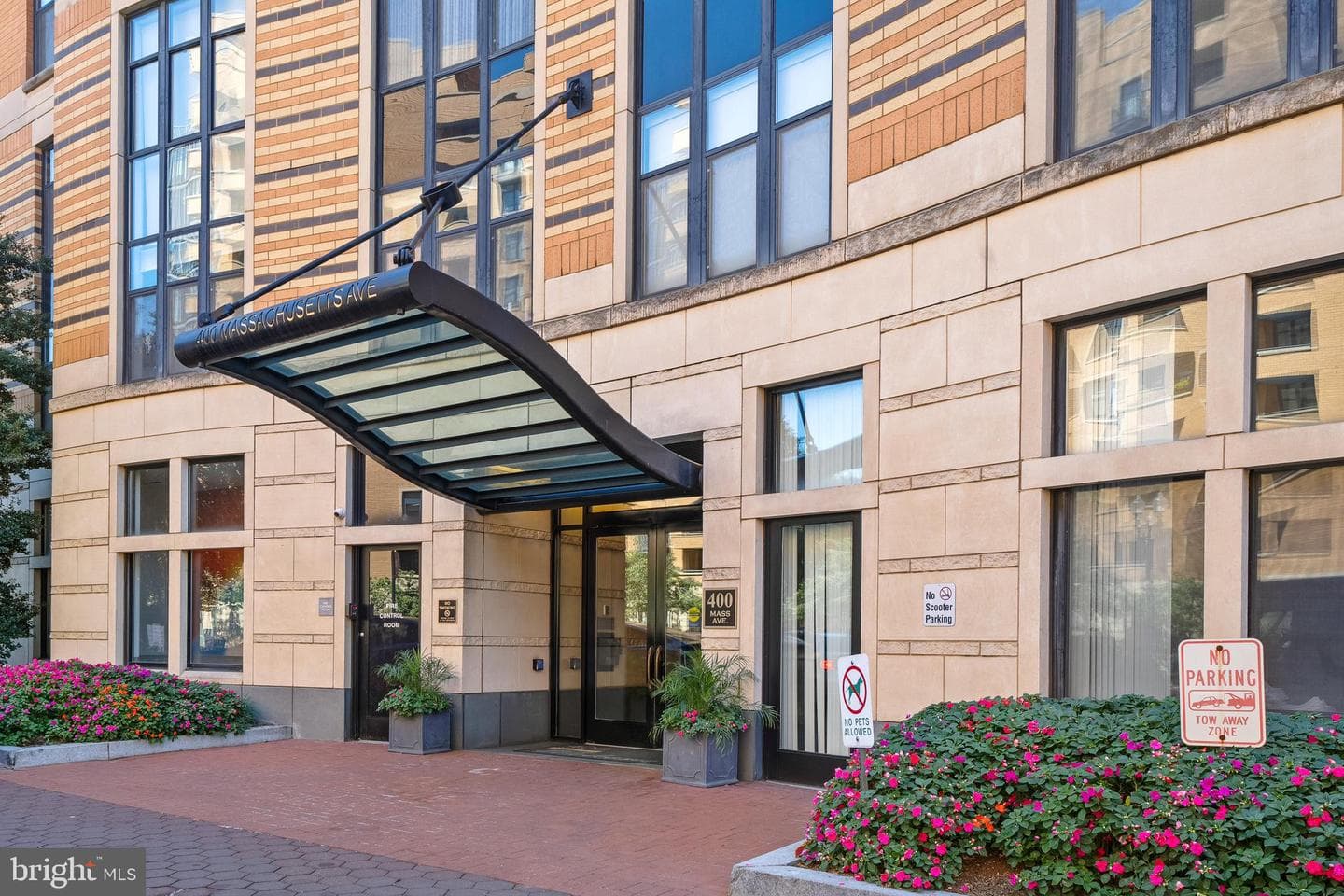 400 Massachusetts Avenue NW #421 photo 53