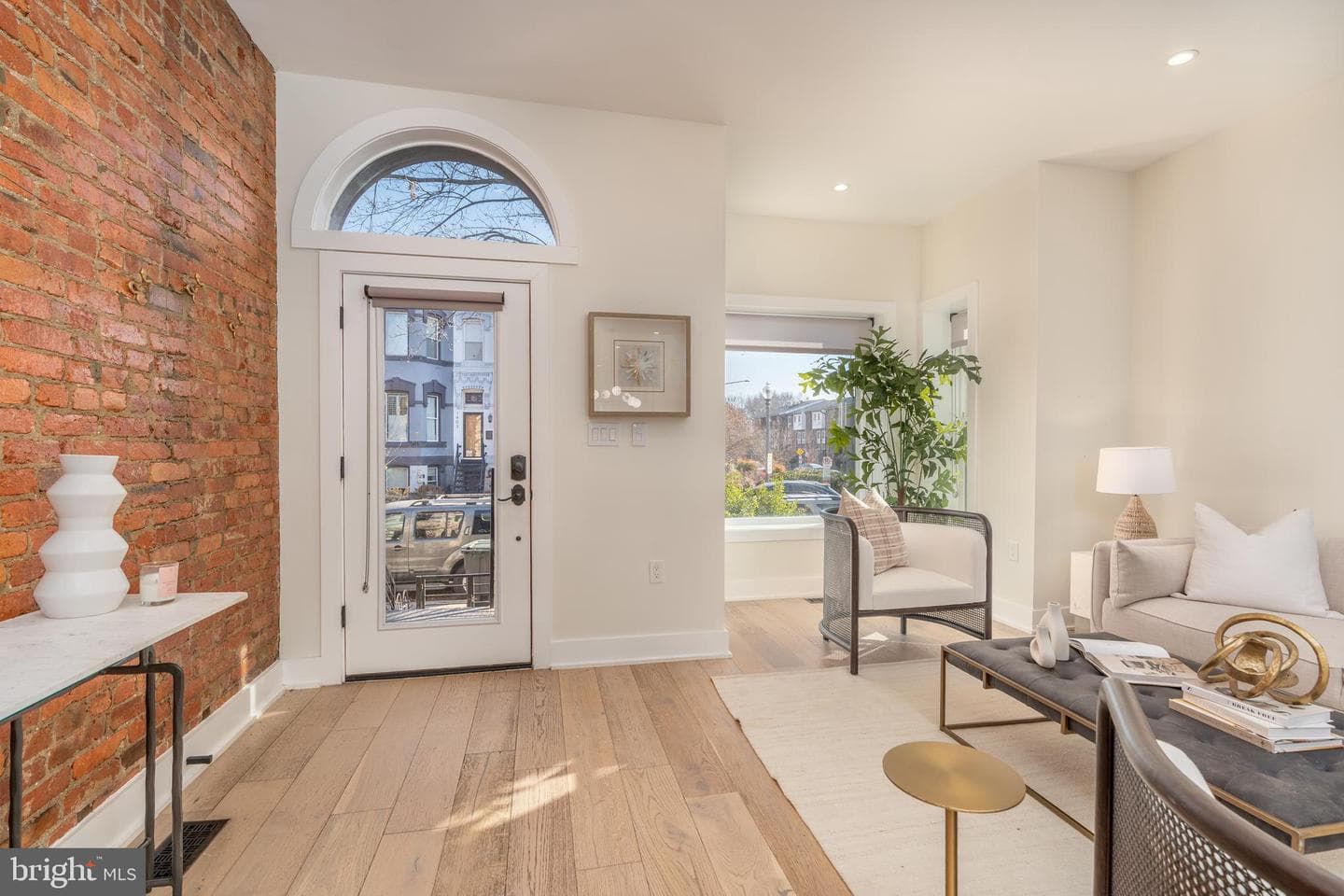 1402 5th Street NW photo 3