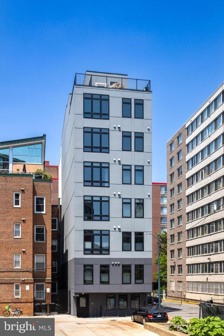 1208 M Street NW #51 photo 28