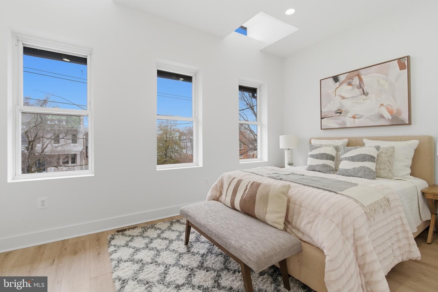 810 Madison Street NW photo 18