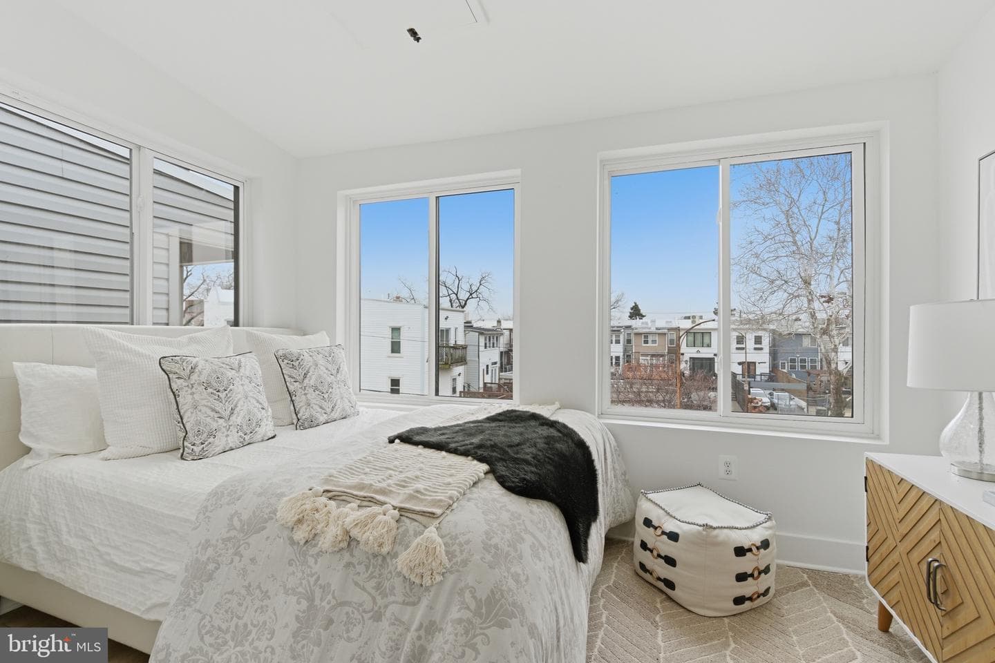 810 Madison Street NW photo 25