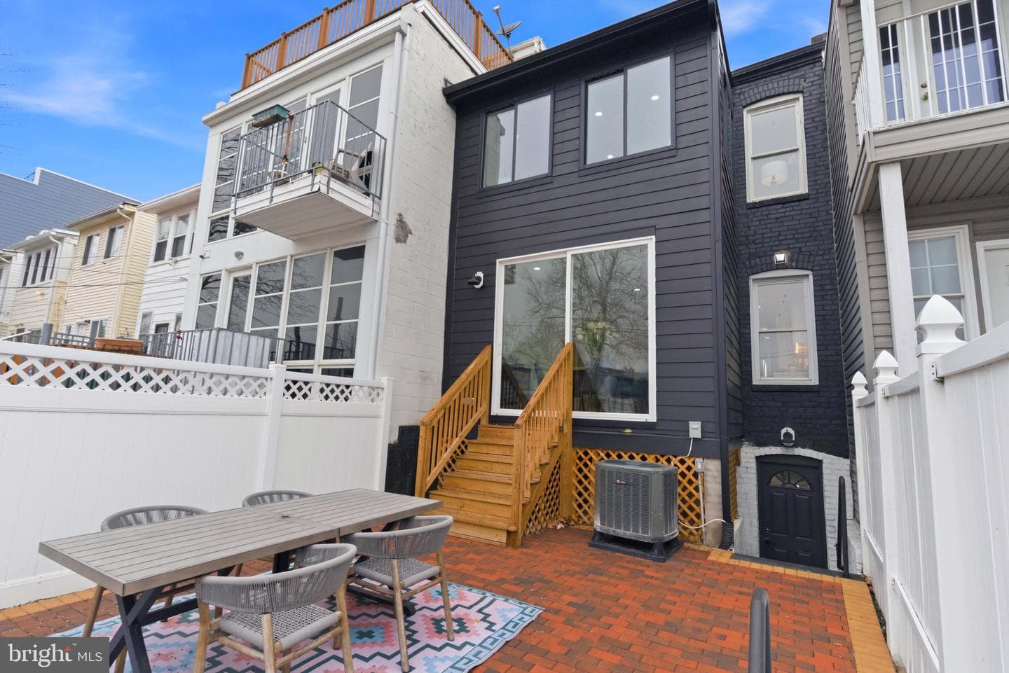 810 Madison Street NW photo 38