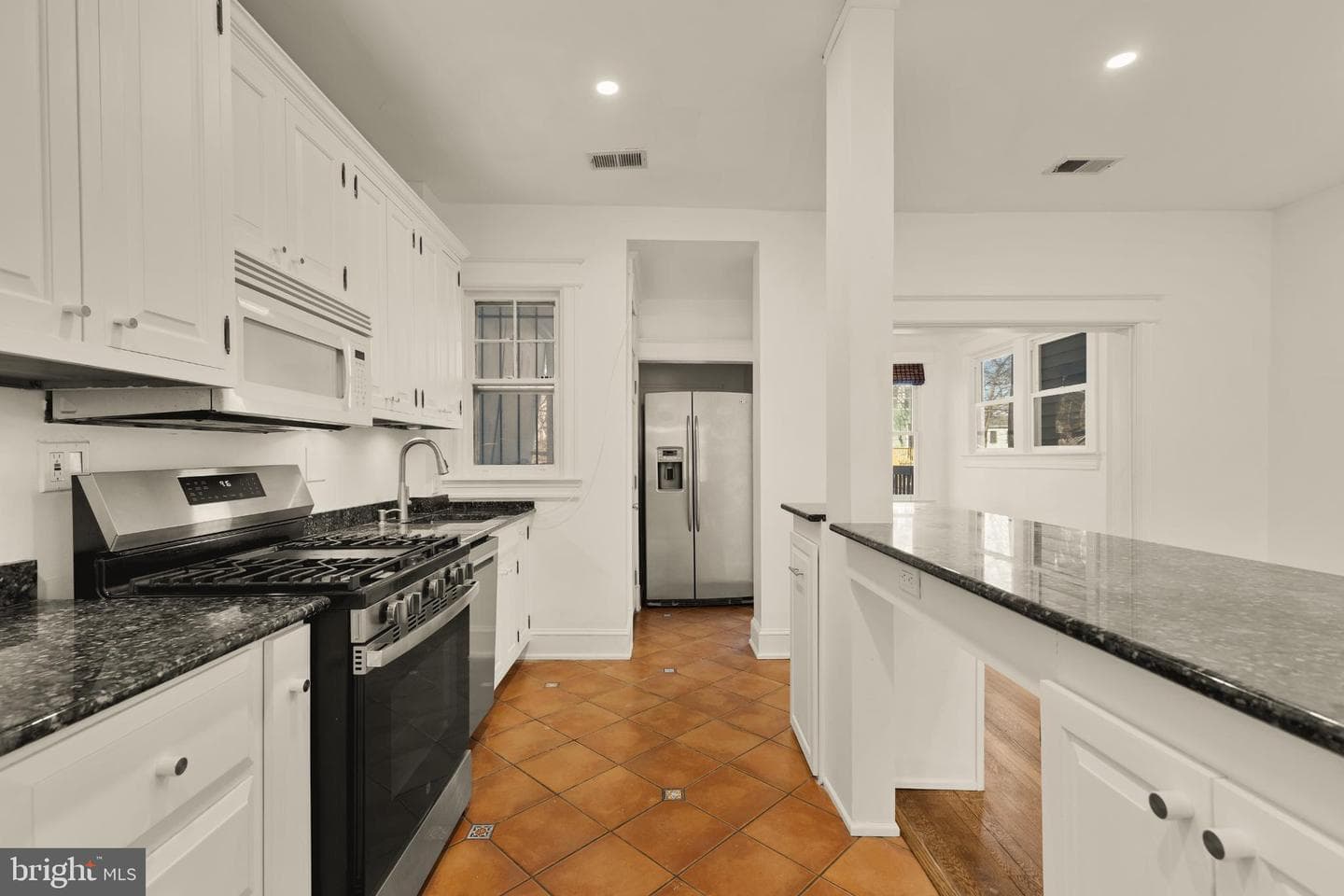 38 Sherman Circle NW photo 11