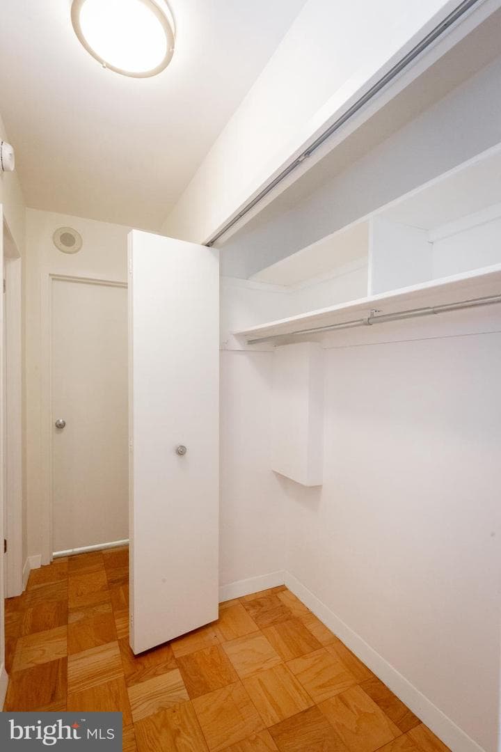3001 Veazey Terrace NW #1128 photo 10