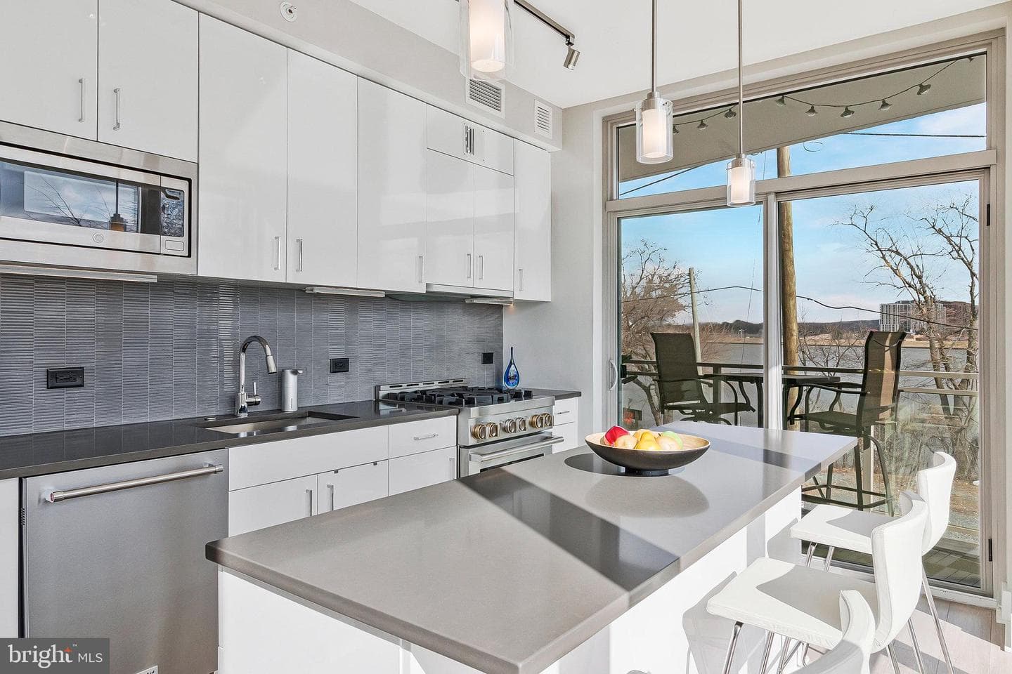 88 V Street SW #201 photo 8