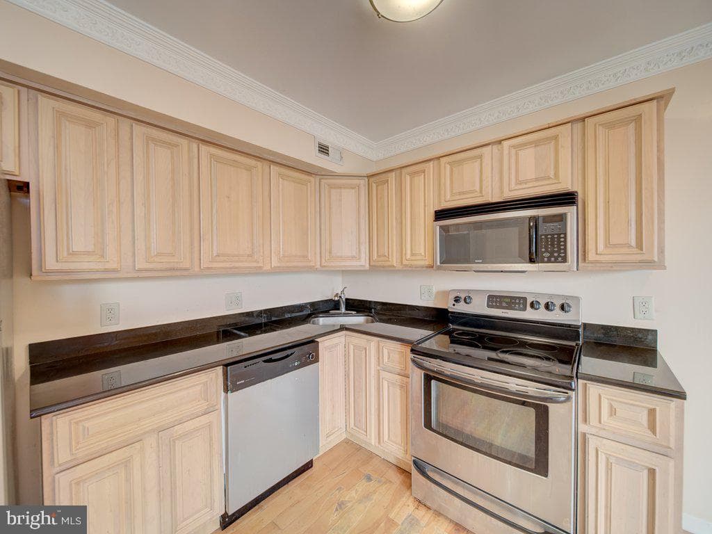 4325 Halley Terrace SE #201 photo 15