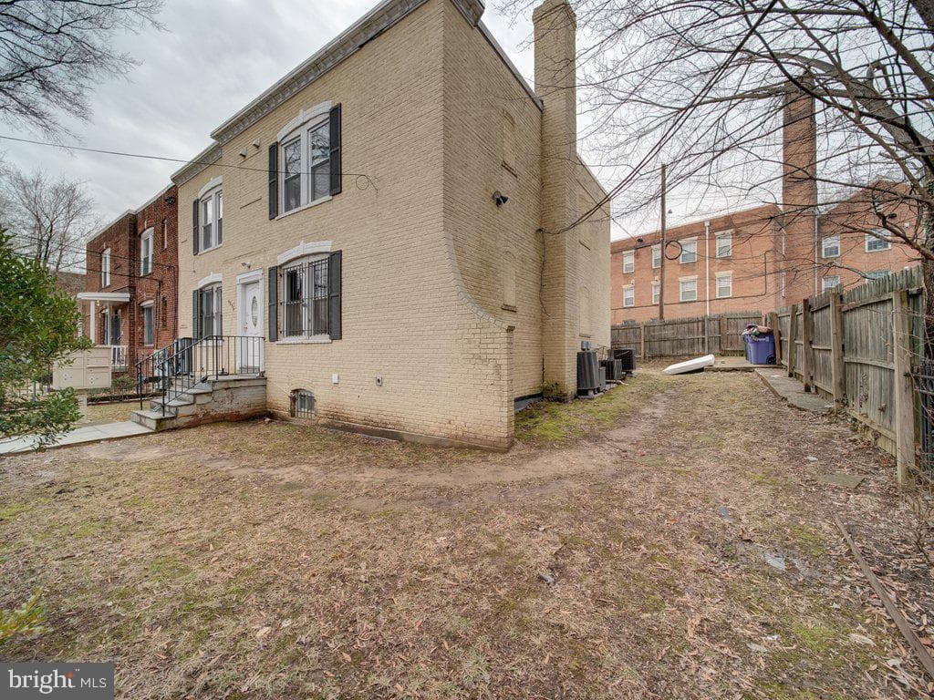 4325 Halley Terrace SE #201 photo 4