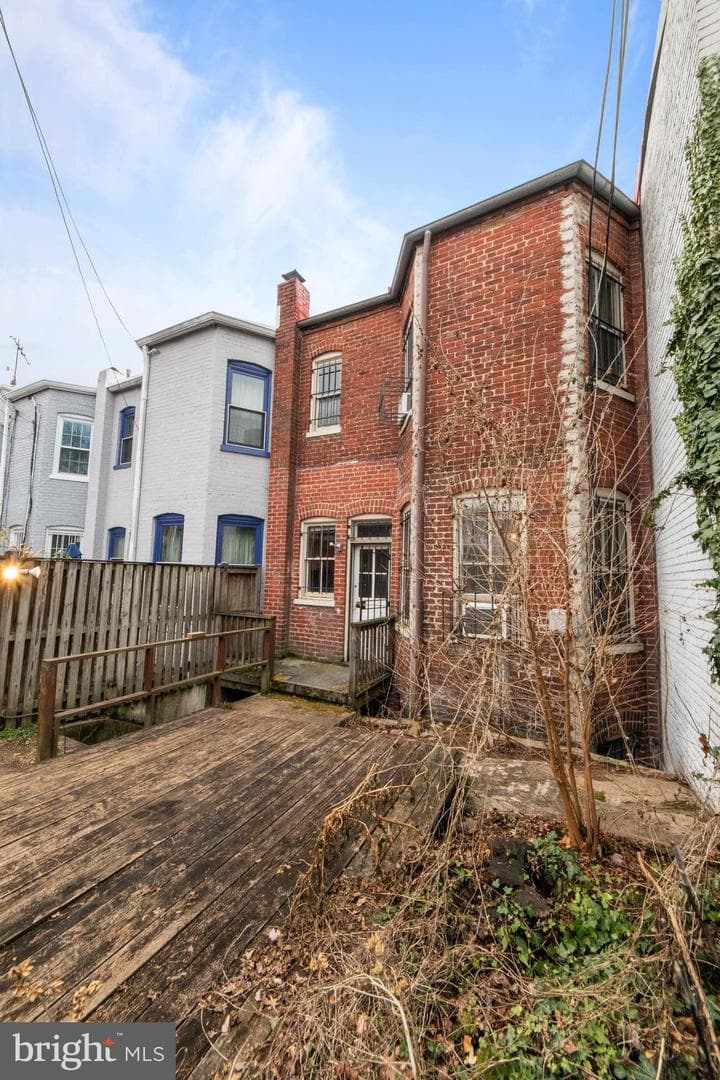 1014 Independence Avenue SE photo 49