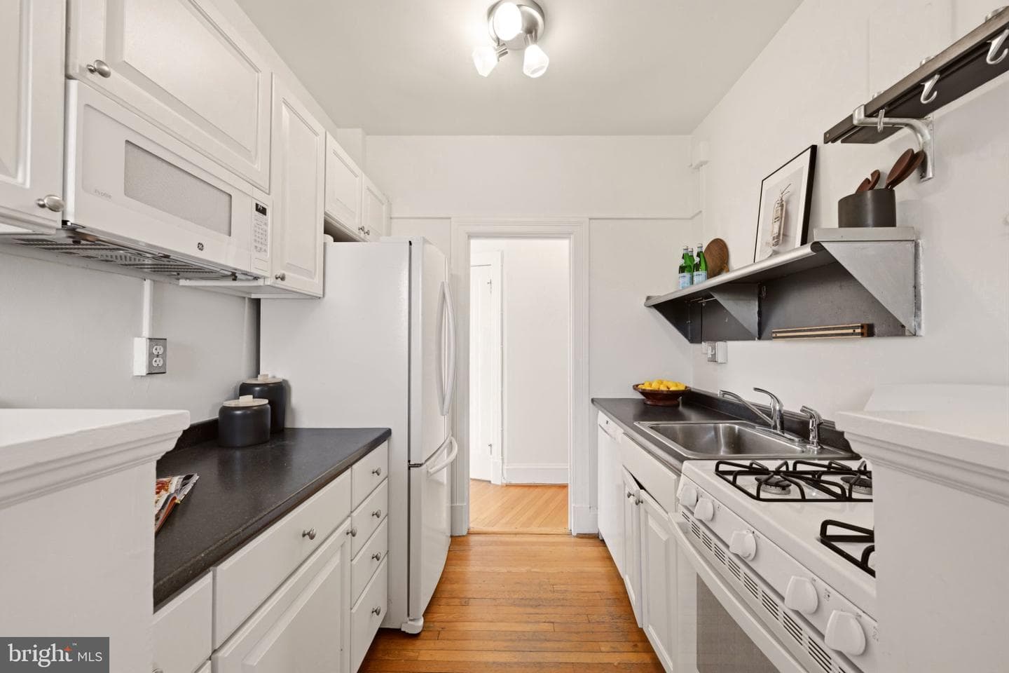 5402 Connecticut Avenue NW #400 photo 12