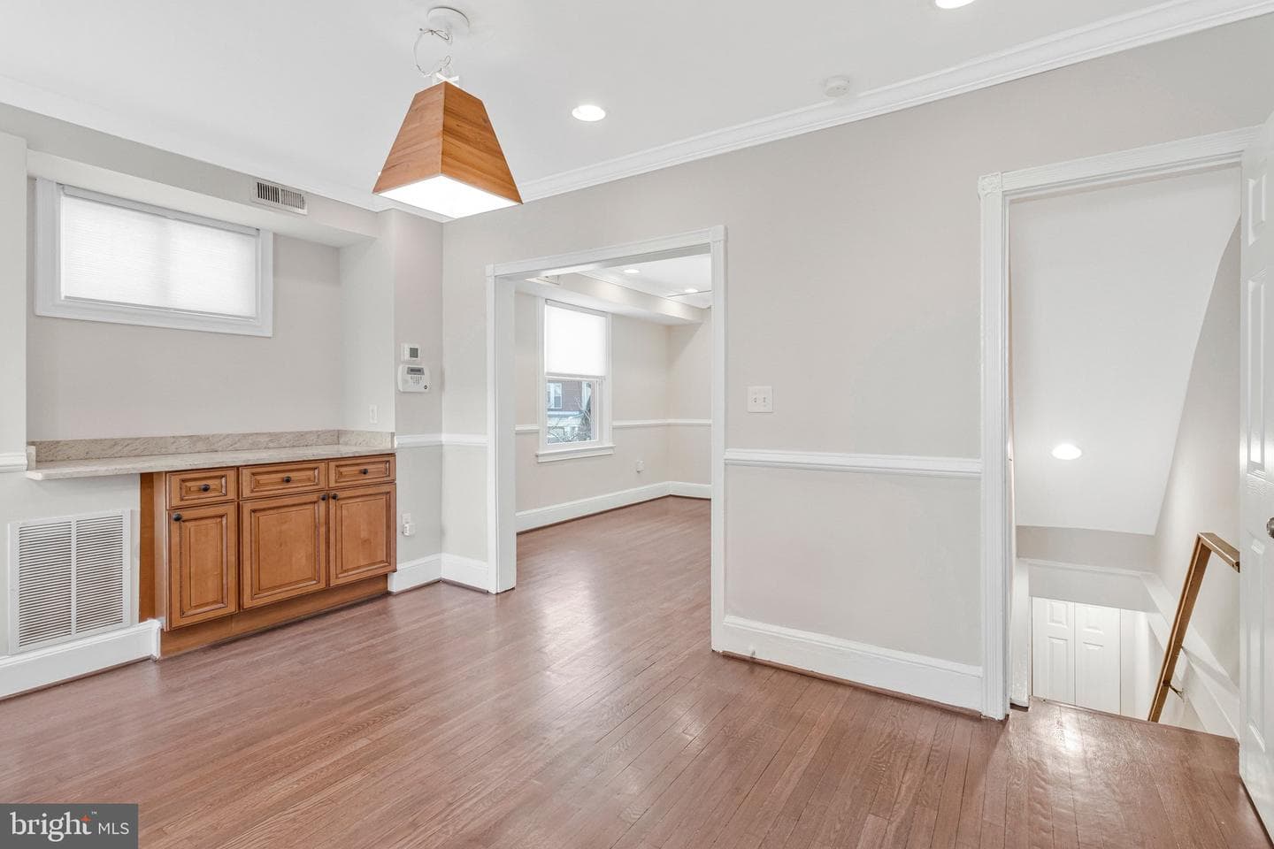 1264 Penn Street NE photo 12