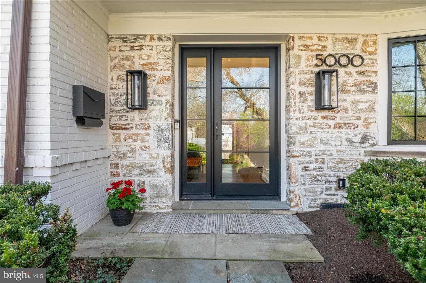 5000 Overlook Road NW photo 4