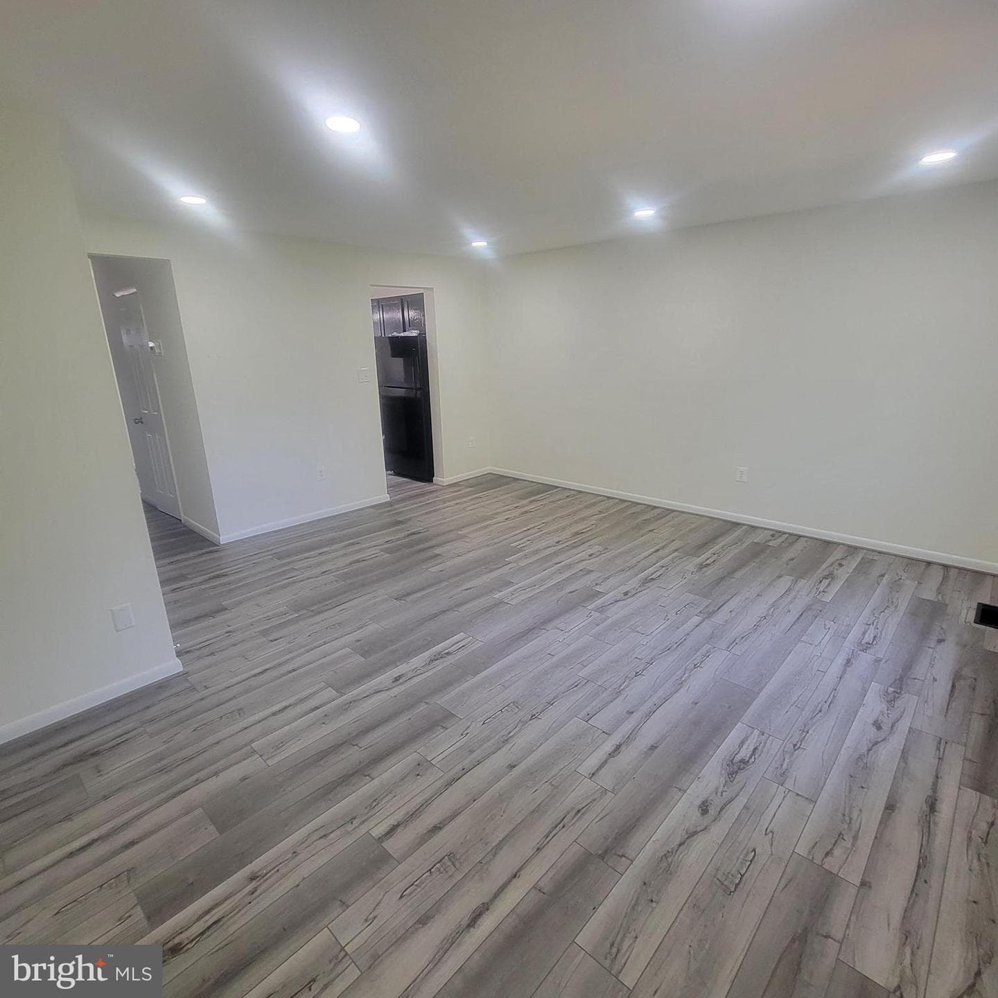 1126 Barnaby Terrace SE photo 24