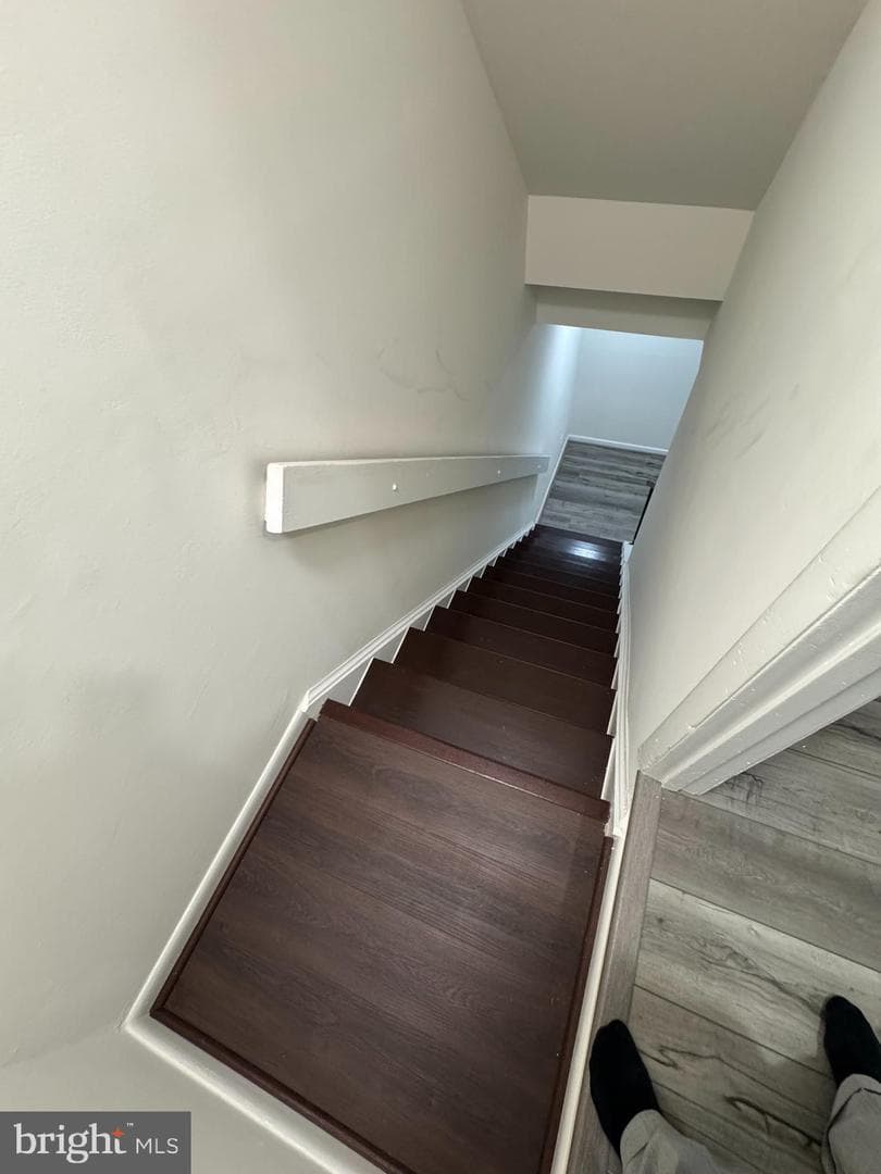 1126 Barnaby Terrace SE photo 55