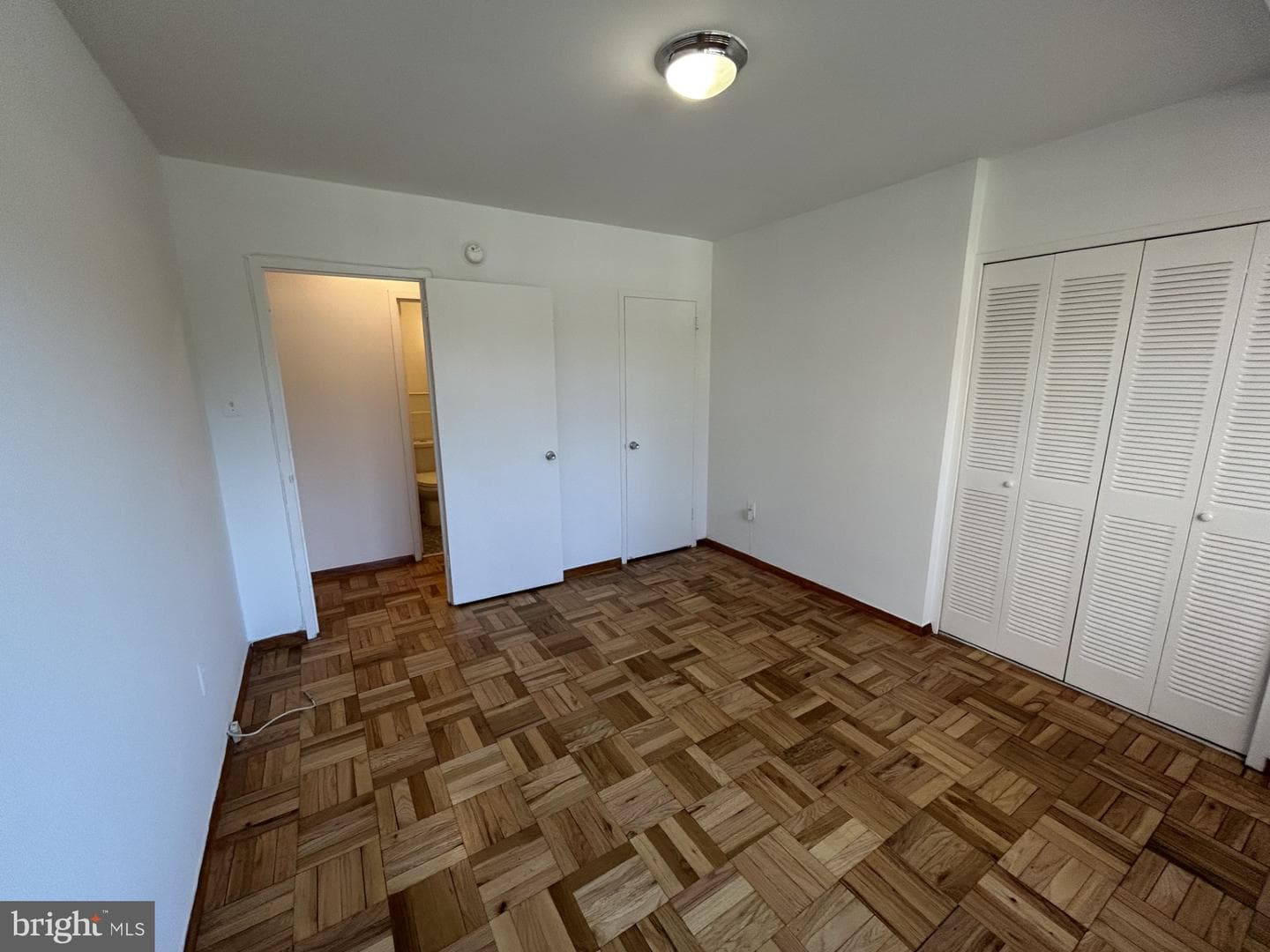 4000 Tunlaw Road NW #223 photo 14