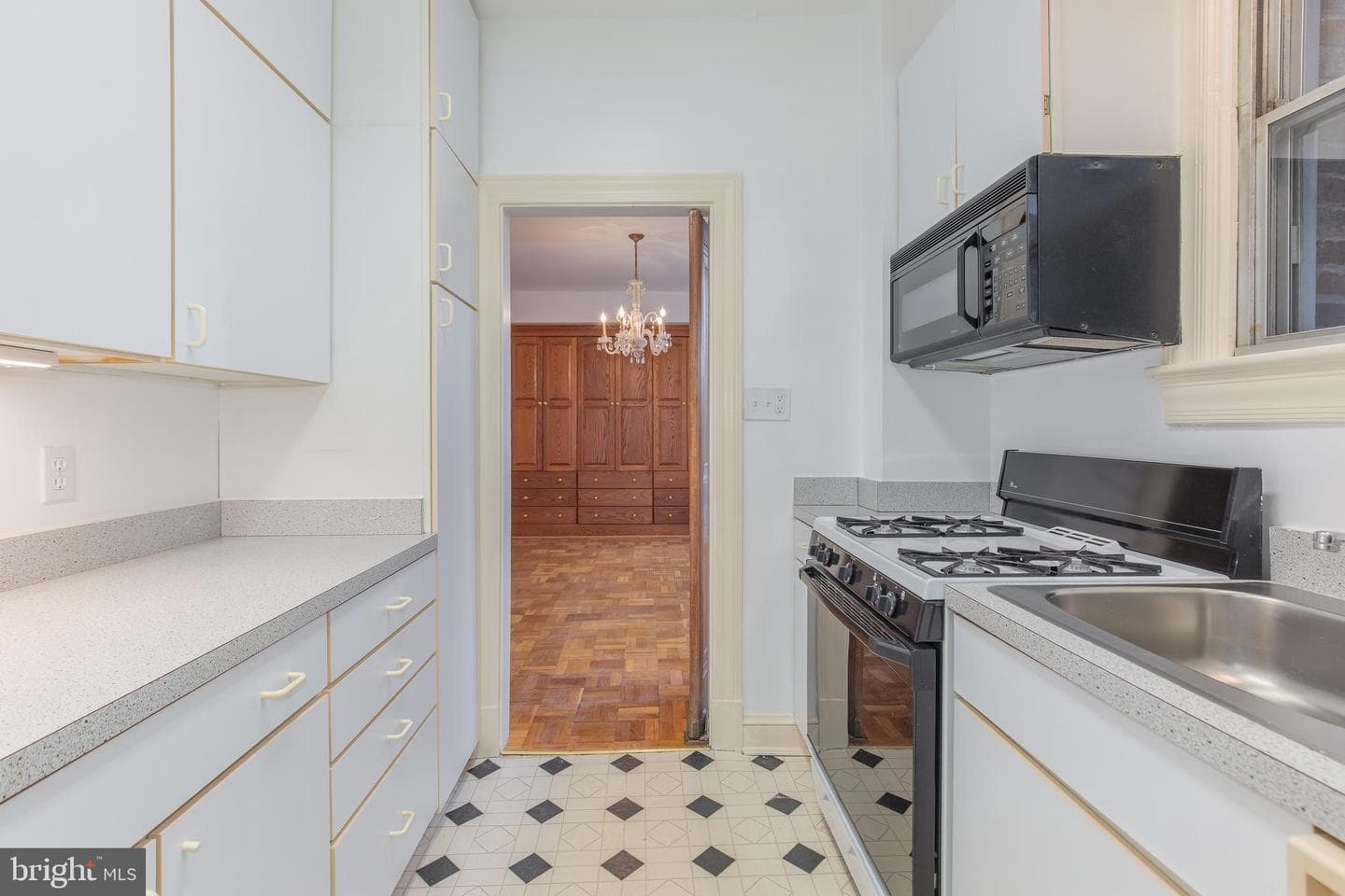 4000 Cathedral Avenue NW #346b photo 9