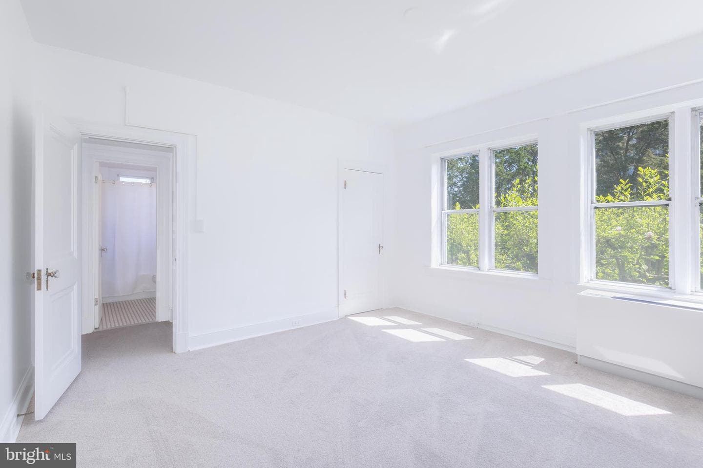 4000 Cathedral Avenue NW #203b photo 11