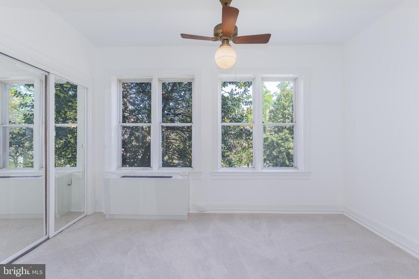 4000 Cathedral Avenue NW #203b photo 5