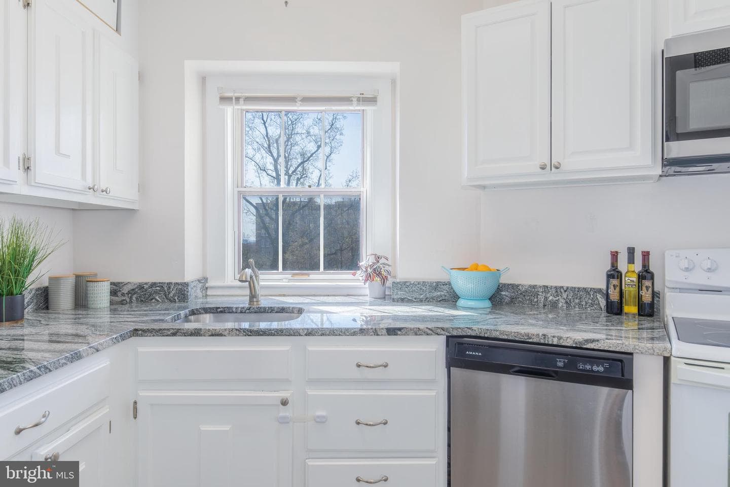 3901 Cathedral Avenue NW #618 photo 10