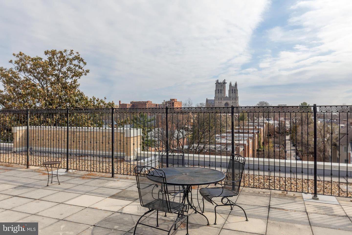 3901 Cathedral Avenue NW #618 photo 22