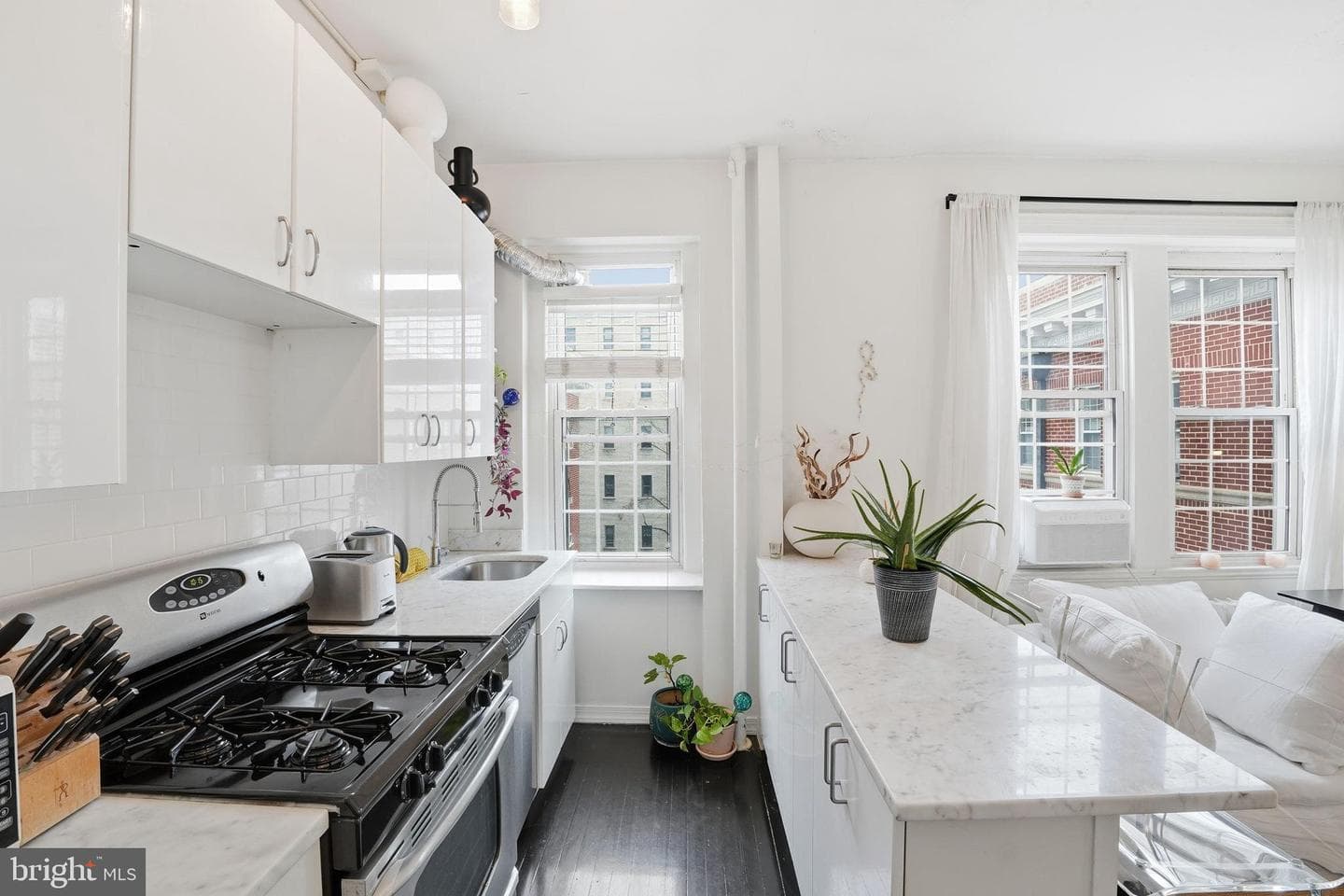 1526 17th Street NW #410 photo 6