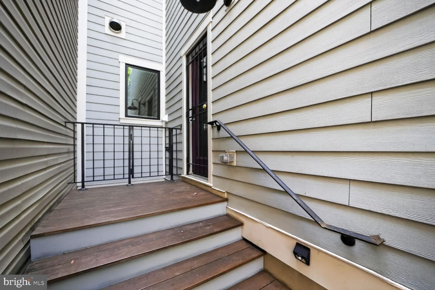 1232 I Street NE #1 photo 49