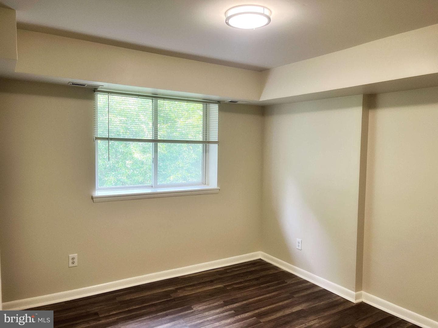 2656 Bowen Road SE #402 photo 10