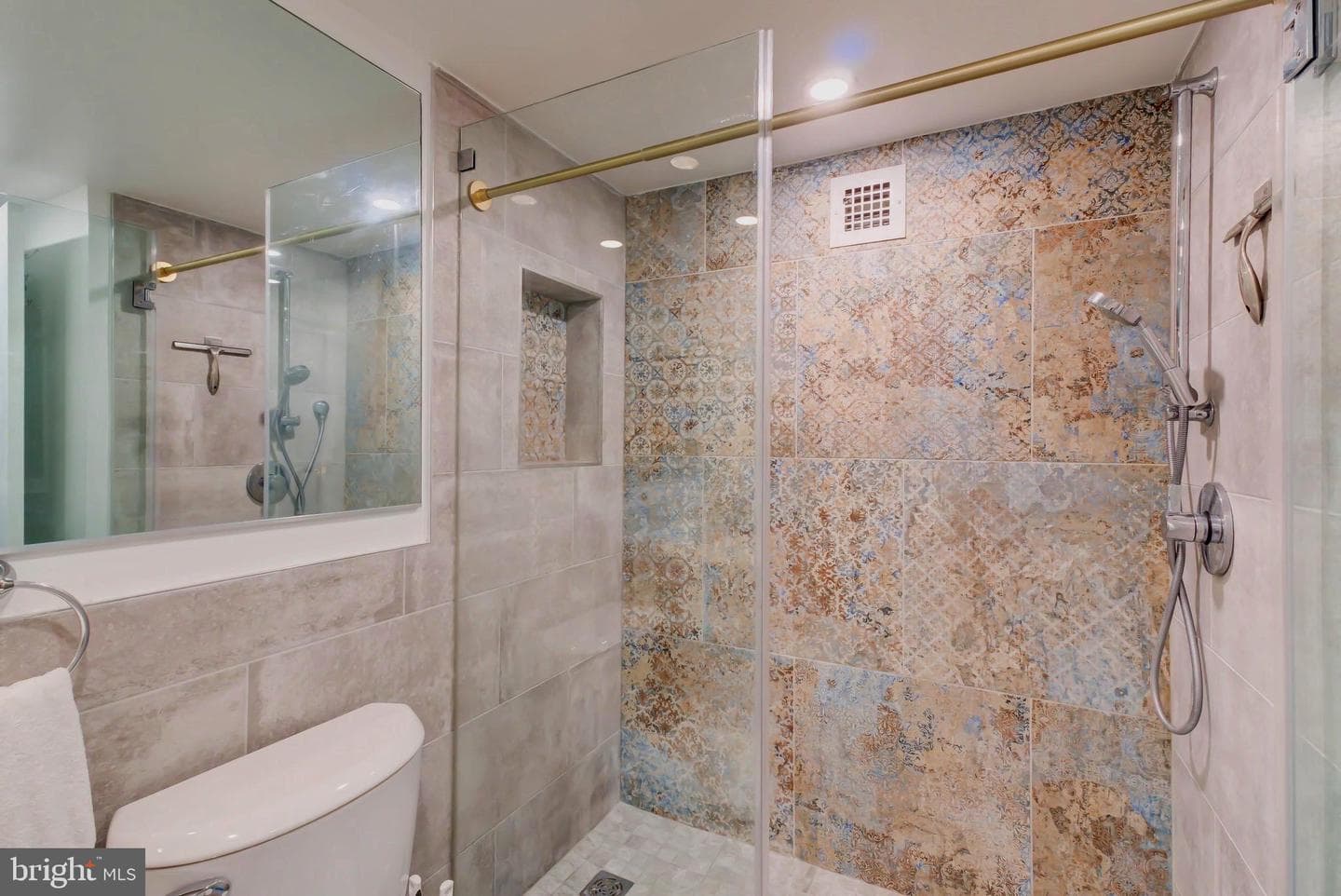 700 7th Street SW #313 photo 8