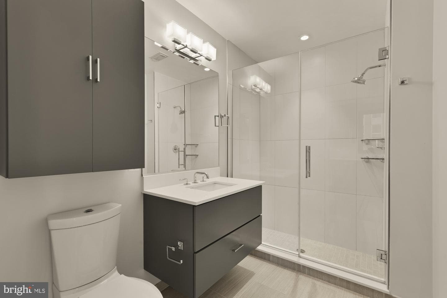 301 H Street NE #305 photo 12