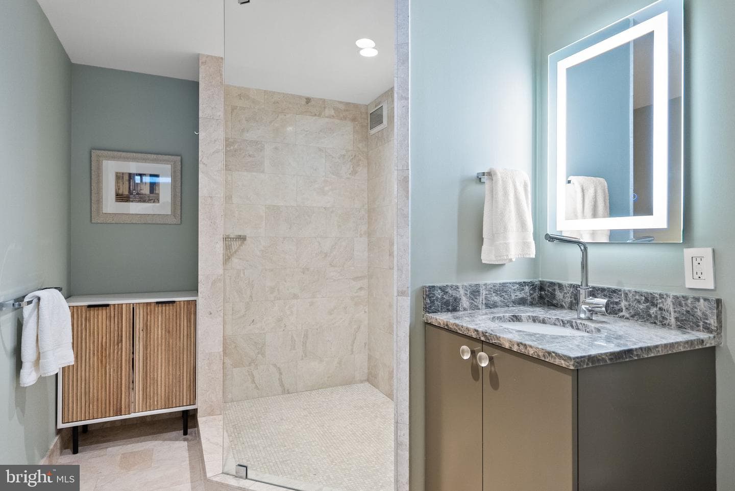 700 New Hampshire Avenue NW #421 photo 34