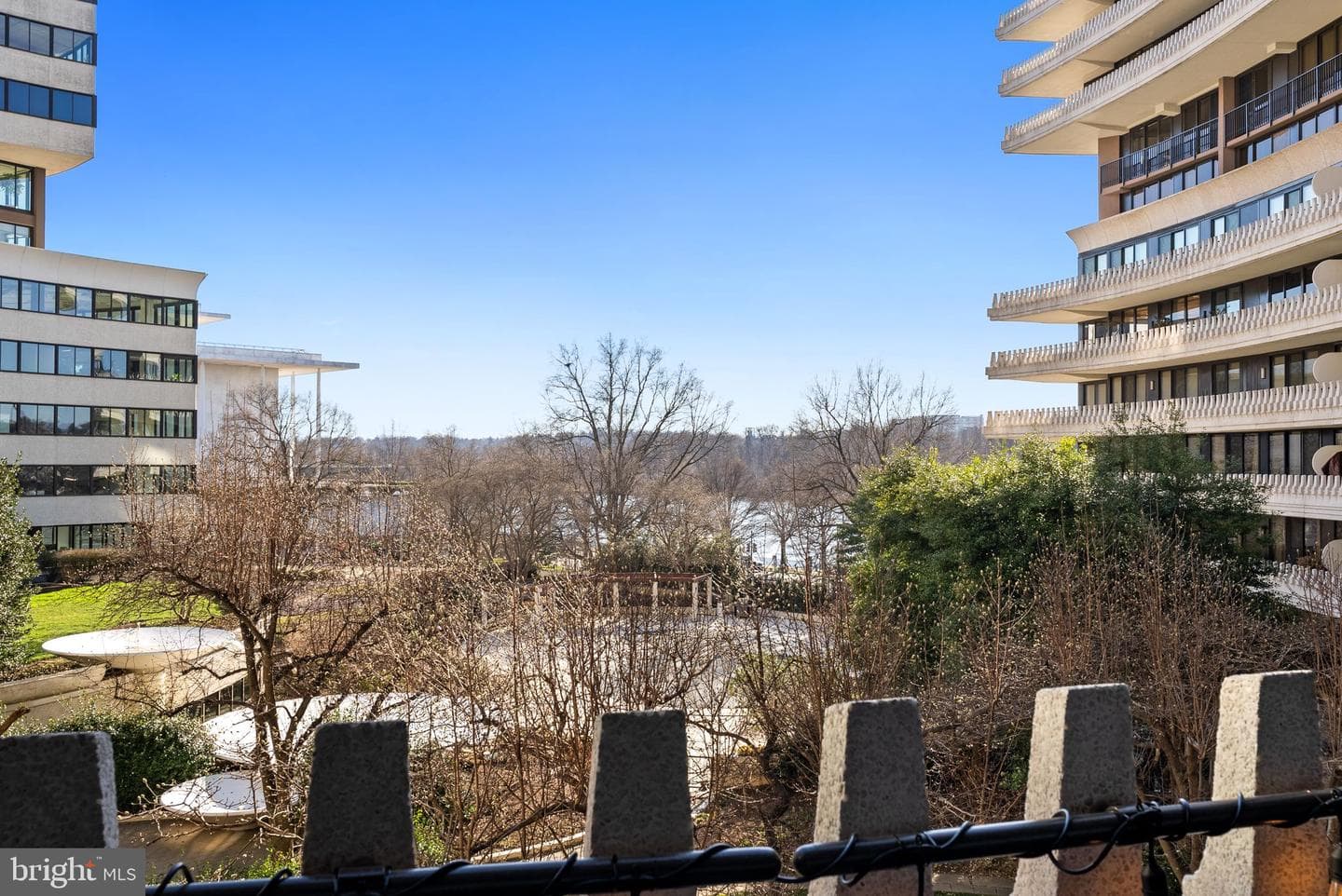 700 New Hampshire Avenue NW #421 photo 51