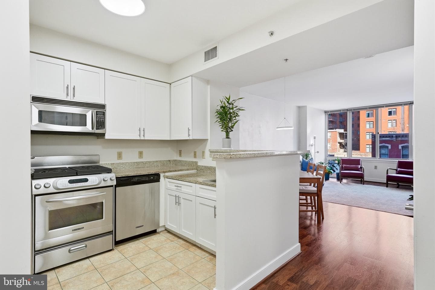 555 Massachusetts Avenue NW #311 photo 6