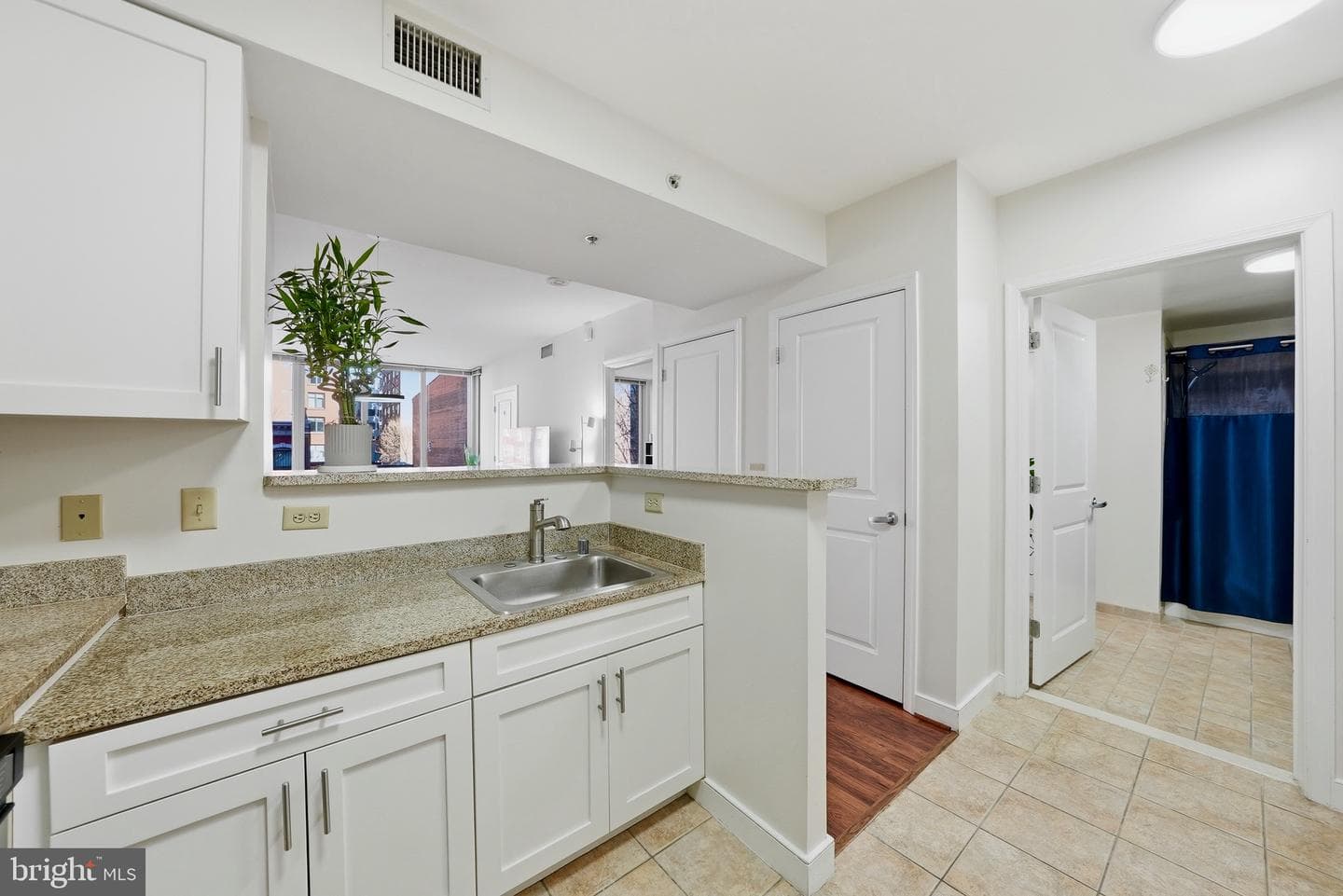 555 Massachusetts Avenue NW #311 photo 8