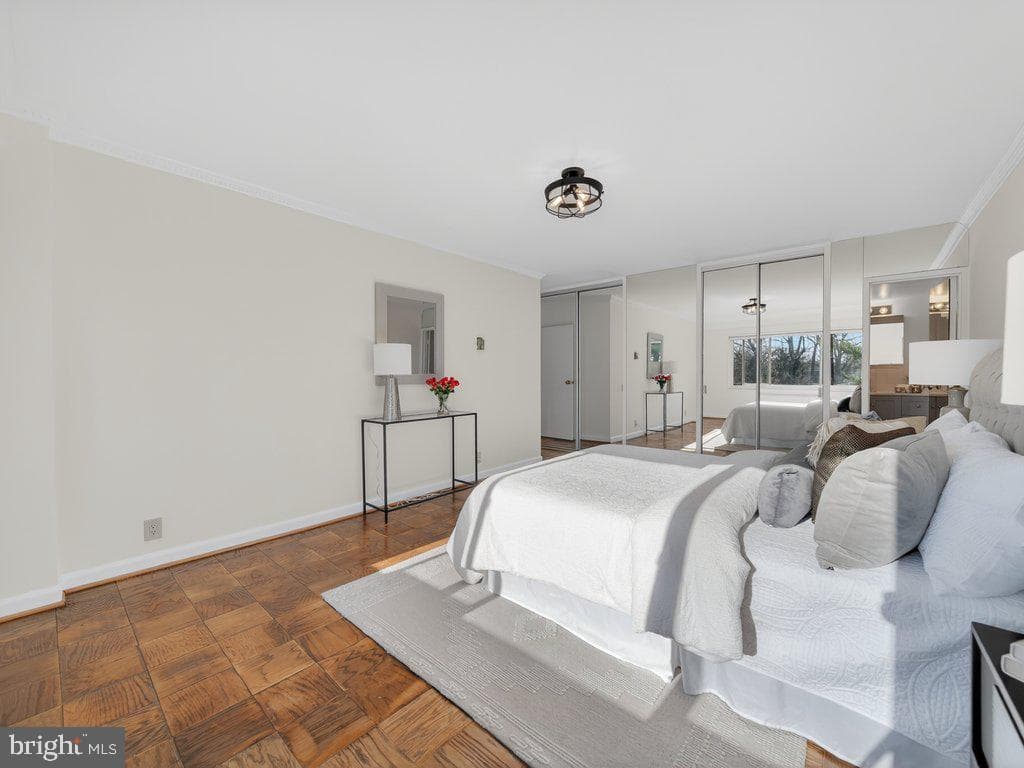 4201 Cathedral Avenue NW #905w photo 21