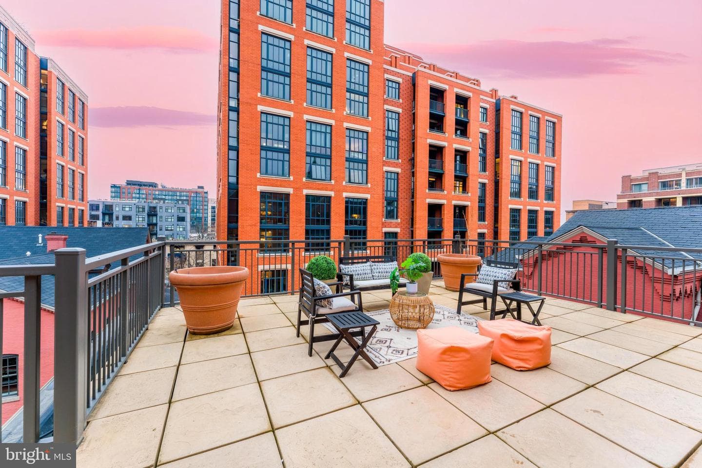 215 I Street NE #401 photo 13