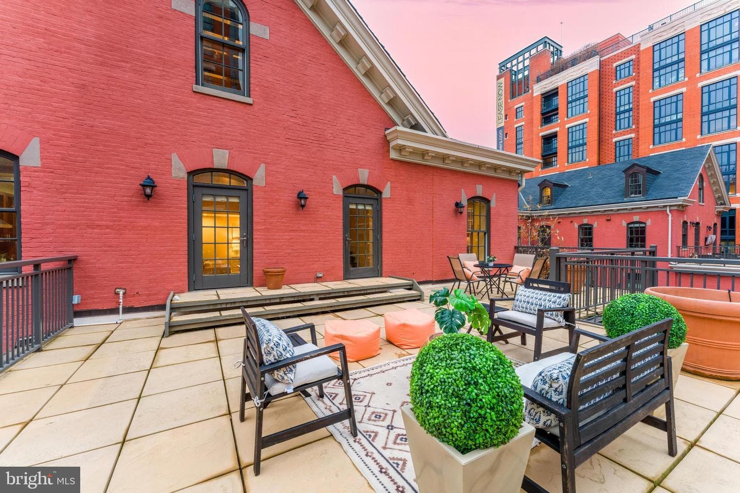 215 I Street NE #401 photo 14
