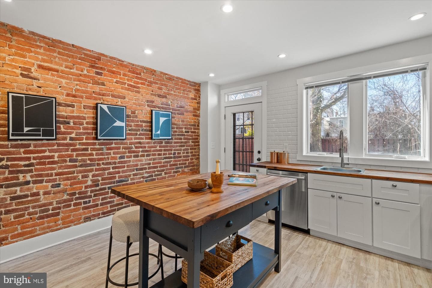522 6th Street NE photo 11