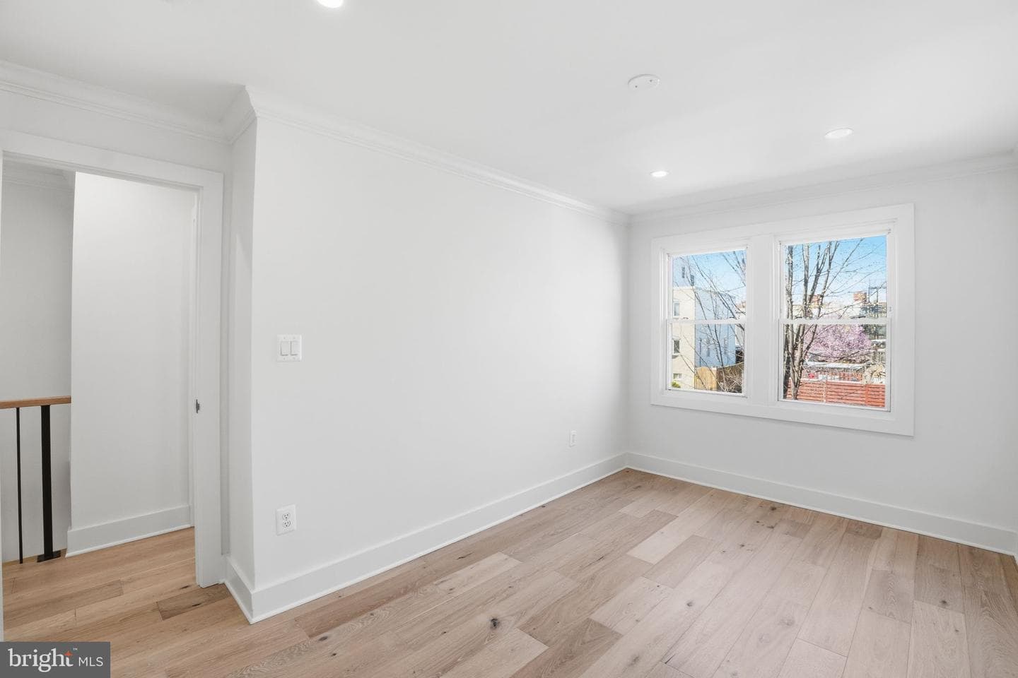 1739 Independence Avenue SE photo 25