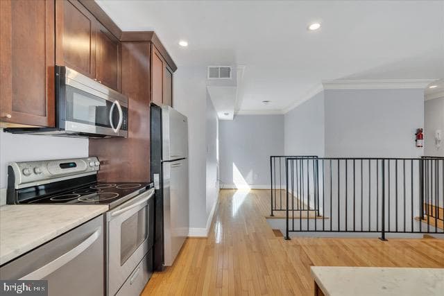 1620 Corcoran Street NW #b photo 13