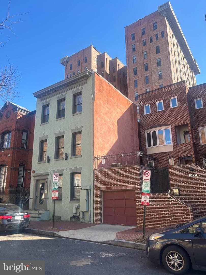 1620 Corcoran Street NW #b photo 25